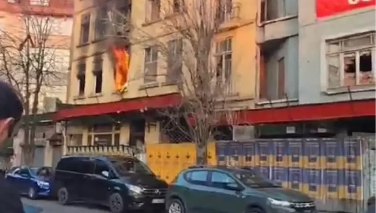 Beyoğlu’nda Boş Binada Yangın Çıktı