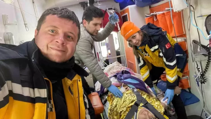 Bir Depremzede ve Sağlık Müdürü’nın Unutulmaz Görüşmesi