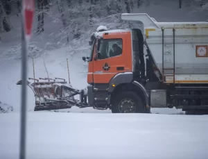 Bolu Dağı geçişinde kar etkili