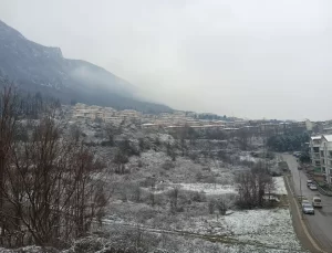 Bursa’da Kar Yağışı Nedeniyle Okullar Tatil Edildi