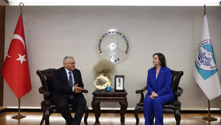 Büyükkılıç, Karadağ Heyetini Ağırladı