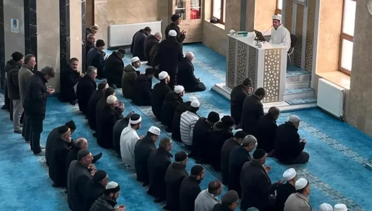 Çaldıran’da Deprem Anma Programı