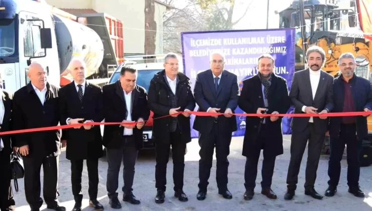 Çameli Belediyesi 3 Yeni Hizmet Aracını Hizmete Sundu