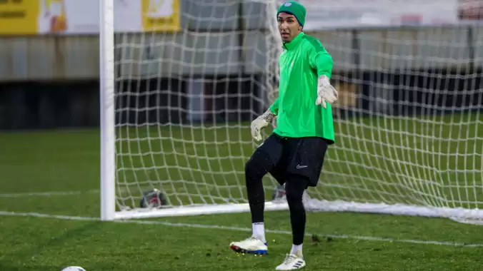 Çaykur Rizespor’a genç kaleci! İmzalar atıldı