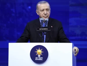 Cumhurbaşkanı Erdoğan, Fransız mevkidaşı Macron ile telefonda görüştü