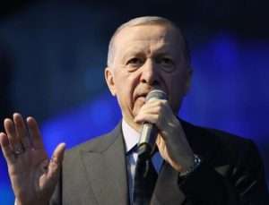 Cumhurbaşkanı Erdoğan yeniden AK Parti Genel Başkanı seçildi