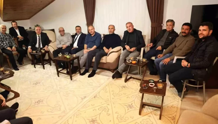 Darıca Belediye Başkanı Bıyık, Umre Ziyaretinden Dönüşte Vatandaşları Ziyaret Etti