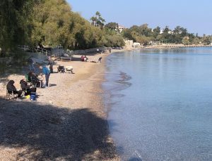 Datçalılar güneşin tadını kıyıda çıkardı