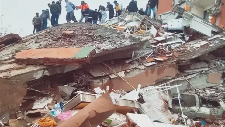 Depremde Çelik Kafes Hayat Kurtardı