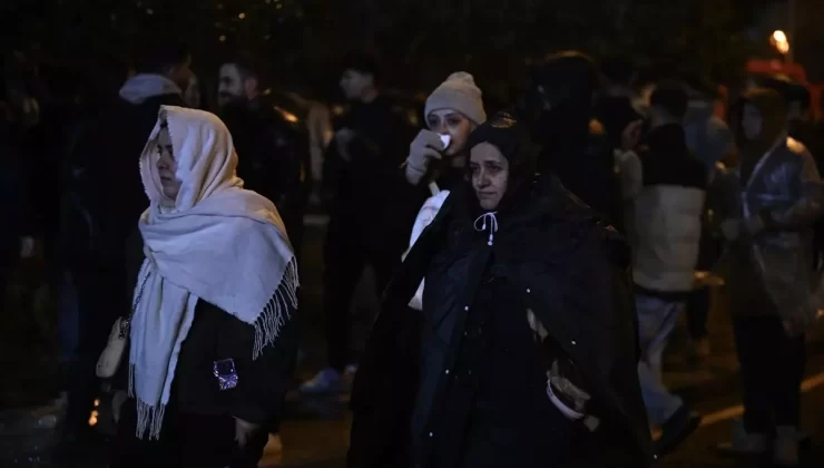 Depremdeki Acılar Unutulmadı