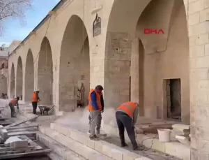 Depremden Etkilenen 11 Camii Yeniden İbadete Açıldı