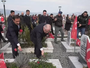 Depremin 2’nci yıl dönümünde Hatay’da mezarlıklarda yoğunluk (2)
