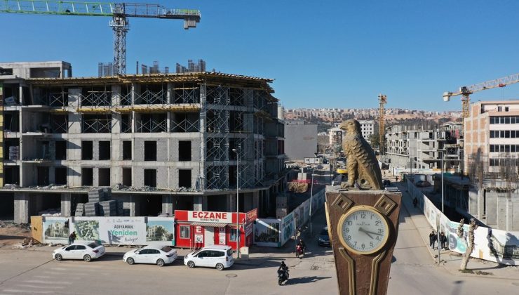 Depremlerin yıkıma neden olduğu il merkezleri görüntülendi