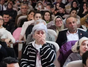 Depremzede Kadınların Hazırladığı Duygusal Belgesel Gösterimi