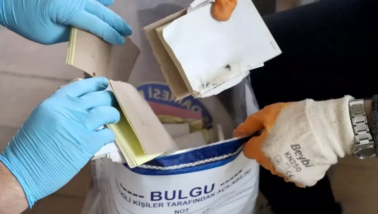 Depremzedelerin Kayıp Değerli Eşyaları İade Ediliyor