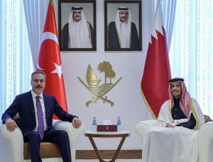 Dışişleri Bakanı Fidan Katar’da: “Filistin halkının Gazze’den sürülmesi projesine katiyen karşıyız”