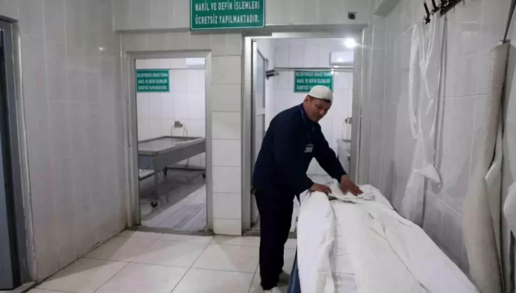 Diyarbakır’da Gassal Abdulkadir Yüksel, Depremde Yaşadığı Zor Anları Anlattı