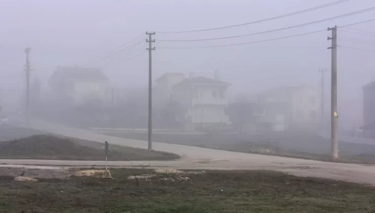 Edirne Keşan’da Ağır Sis Tesirli Oldu