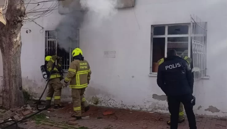 Edremit’te Ev Yangını Kontrol Altına Alındı