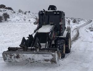 Elazığ’da 54 yerleşim yerine ulaşım sağlanamıyor