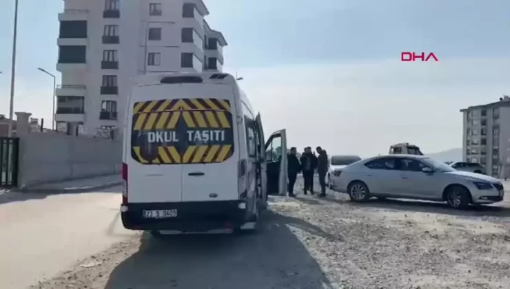 Elazığ’da Öğrenci Minibüsün Çarpması Sonucu Hayatını Kaybetti