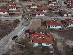 Endonezya, Hatay’da 37 Konutluk Köy Kurdu