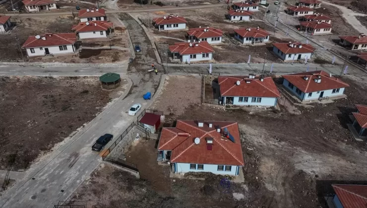 Endonezya, Hatay’da 37 Konutluk Köy Kurdu