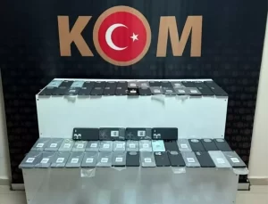 Erciş’te 94 Kaçak Cep Telefonu Ele Geçirildi
