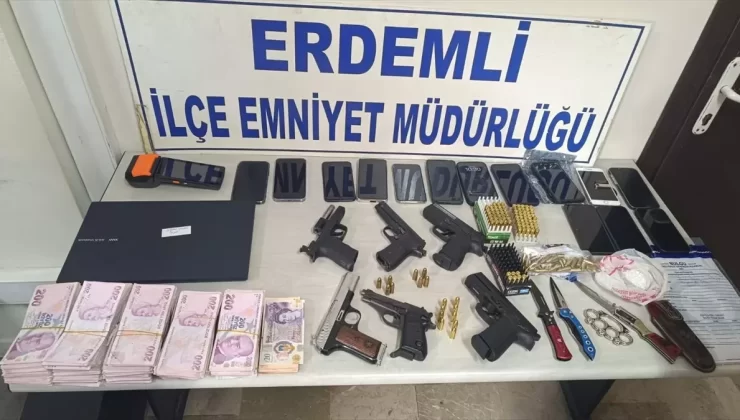 Erdemli’de Haraç Çetesi Operasyonu