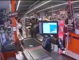 Esenyurt’ta Market Çalışanı İşten Çıkarıldı, Sinir Krizi Geçirdi