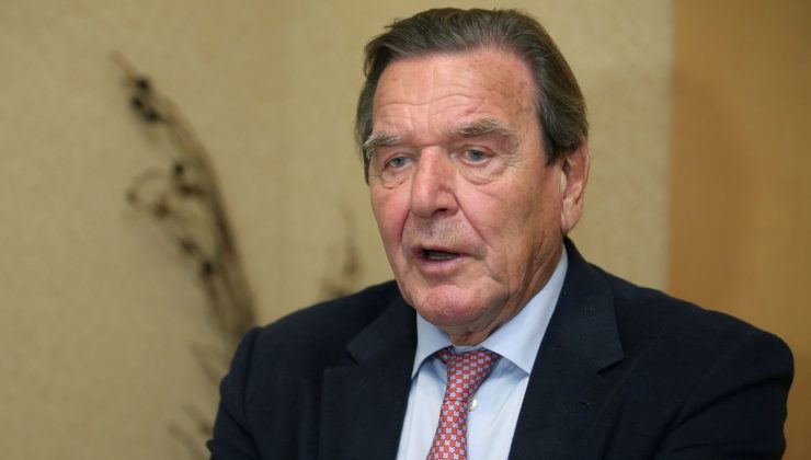 Eski Şansölye Schröder tükenmişlik sendromuna yakalandı