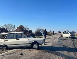 Eşme’de Trafik Kazası: 5 Yaralı