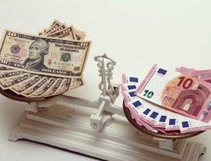 Euro/dolar ticaret tansiyonuyla Kasım 2022’den beri en düşük düzeyde