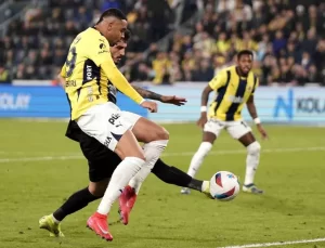 Fenerbahçe – Rizespor: İlk Yarıda 1-2
