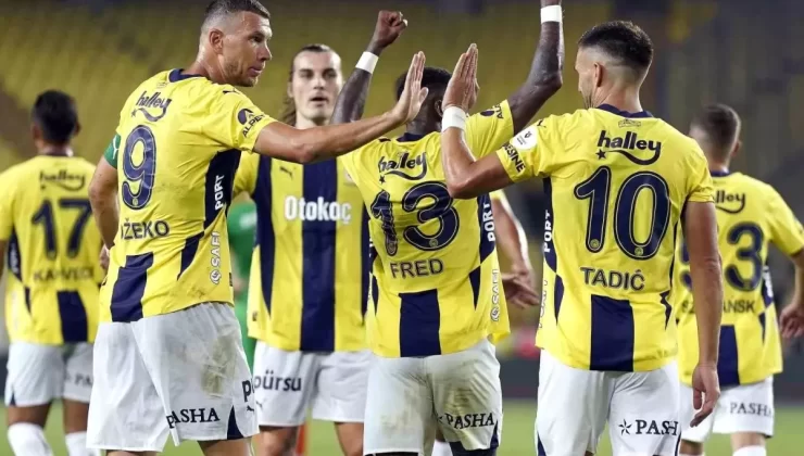 Fenerbahçe UEFA Listesini Güncelledi