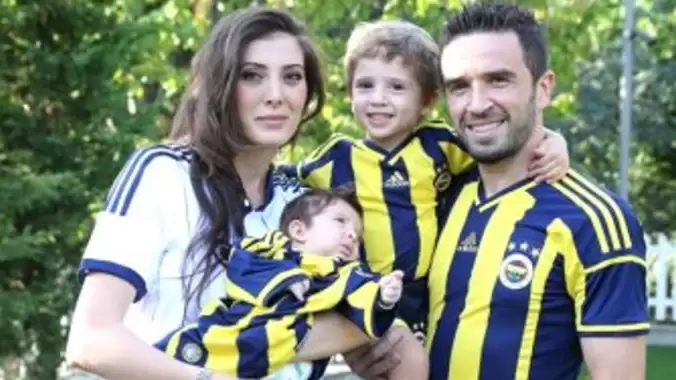 Fenerbahçe’nin yeni transferine Gökhan Gönül’ün eşinden mesaj!