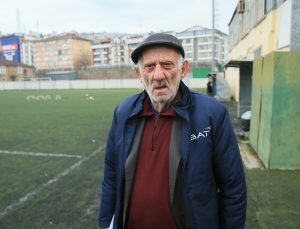 Futbol sevdalısı emektar köfteci, mesleği bıraktı, ‘hakemliği’ bırakamadı