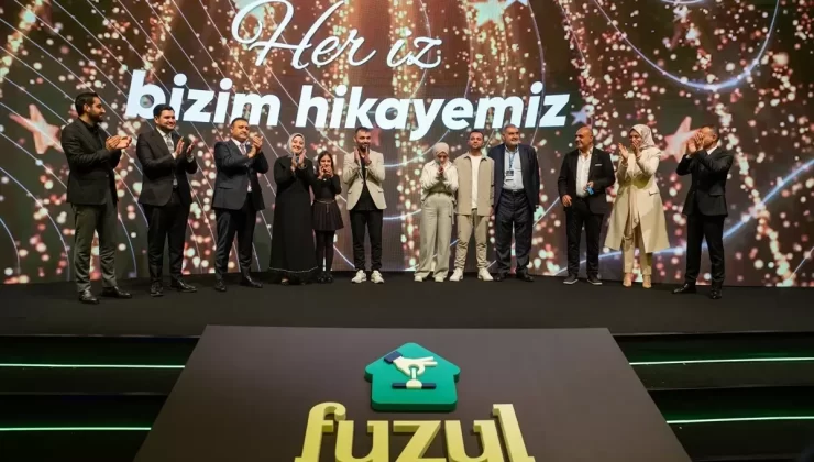 Fuzul, Togg Kazananlarına Araçlarını Teslim Etti