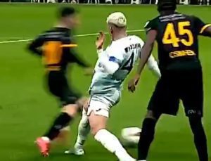 Galatasaray penaltı kazandı, Adana Demirspor tepki gösterdi