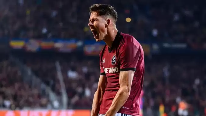 Galatasaray’a 15 milyon euroluk stoper! Nelsson’un yerine geliyor