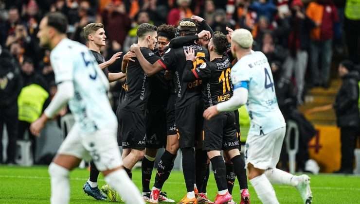 Galatasaray’ın ingilizce hesabından Adana Demirspor paylaşımı