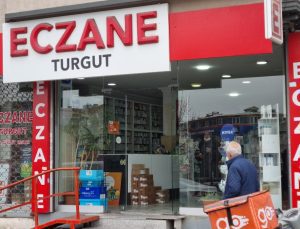 Gaziosmanpaşa’da kar maskeli motosikletliler eczaneye ateş açtı