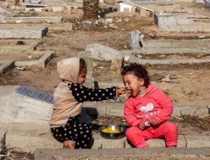 Gazze’de çocuklar ölümü bekliyor: Tedavi için bile çıkış yok!