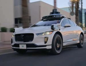 Google’ın şoförsüz araç şirketi Waymo, testlerini genişletiyor
