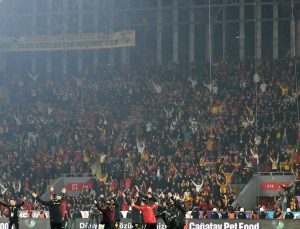 Göztepe, stadının kapasitesini artırdı