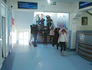 Hakkari’de Deprem Tatbikatı