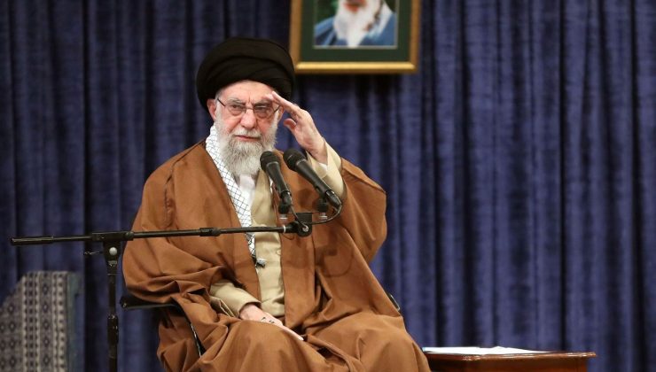 Hamaney müzakere istemiyor: “Tehdide tehdit ile karşılık veririz”