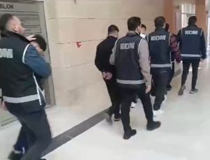 Haraç alamadıkları kişinin minibüslerini yakan ‘Çirkinler’ operasyonla yakalandı