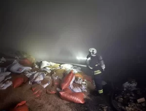 Hatay’da Ahırda Yangın: İtfaiye Grupları Süratle Müdahale Etti