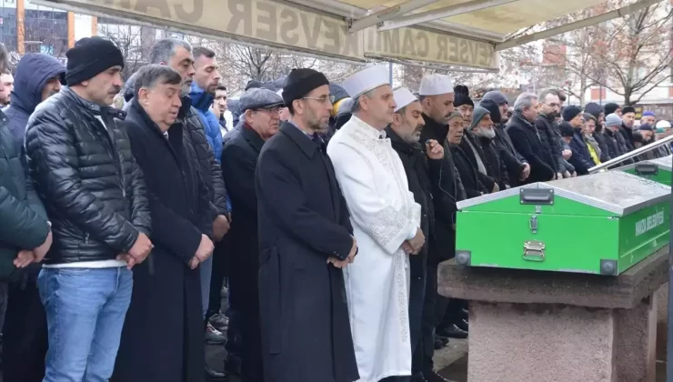 Havza’da Muhtarın Babası Son Yolculuğuna Uğurlandı